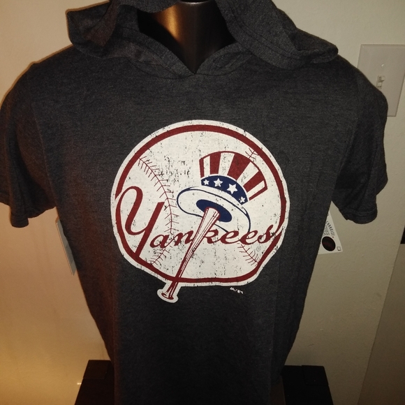 majestic short sleeve hoodie